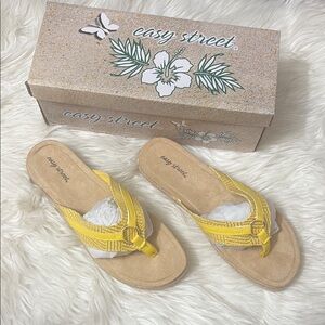 NEW In Box Easy Street Yellow Starling Woven Sandals Size 9.5WW